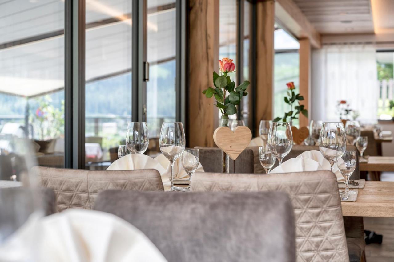 Отель Cafe-Restaurant Bettina Элльмау Экстерьер фото